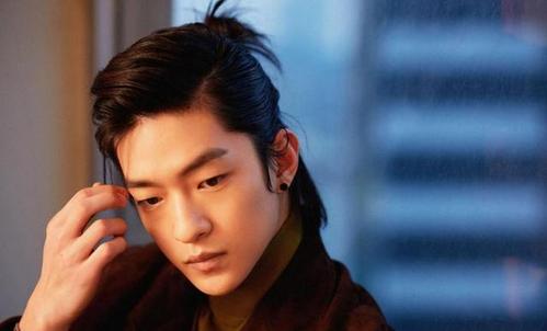 屈楚萧被扒黑料？真实人品怎样？