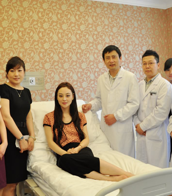 &ldquo;人造张国荣&rdquo;开个唱惹争议：始终不是真的