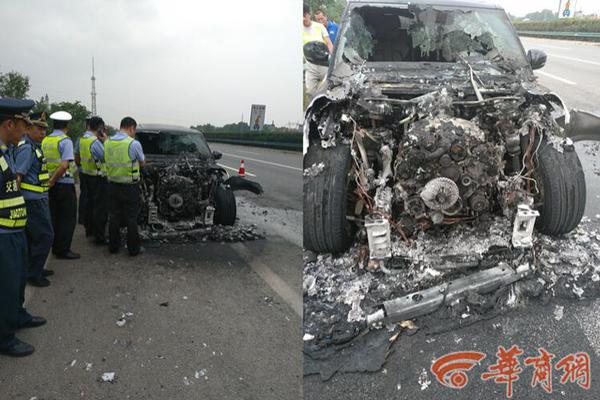 初中生刮坏车辆，车主惩罚其写试卷