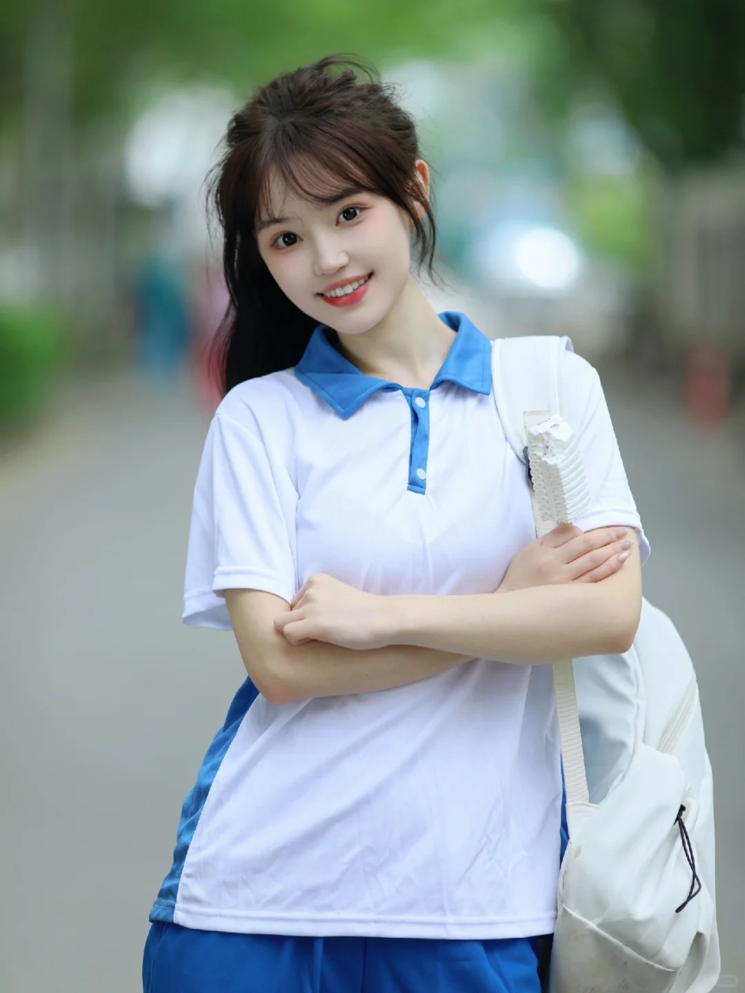 又到毕业季~清纯女生校服写真